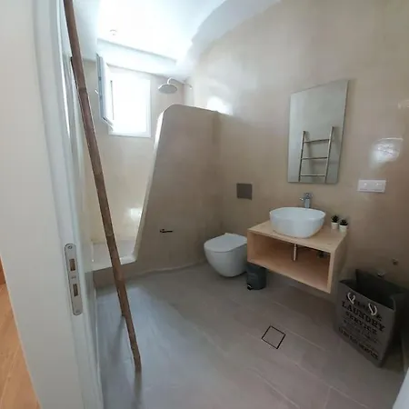 Deja Vu ευχάριστο σπίτι στο κέντρο του νησιού ίου Apartment *
